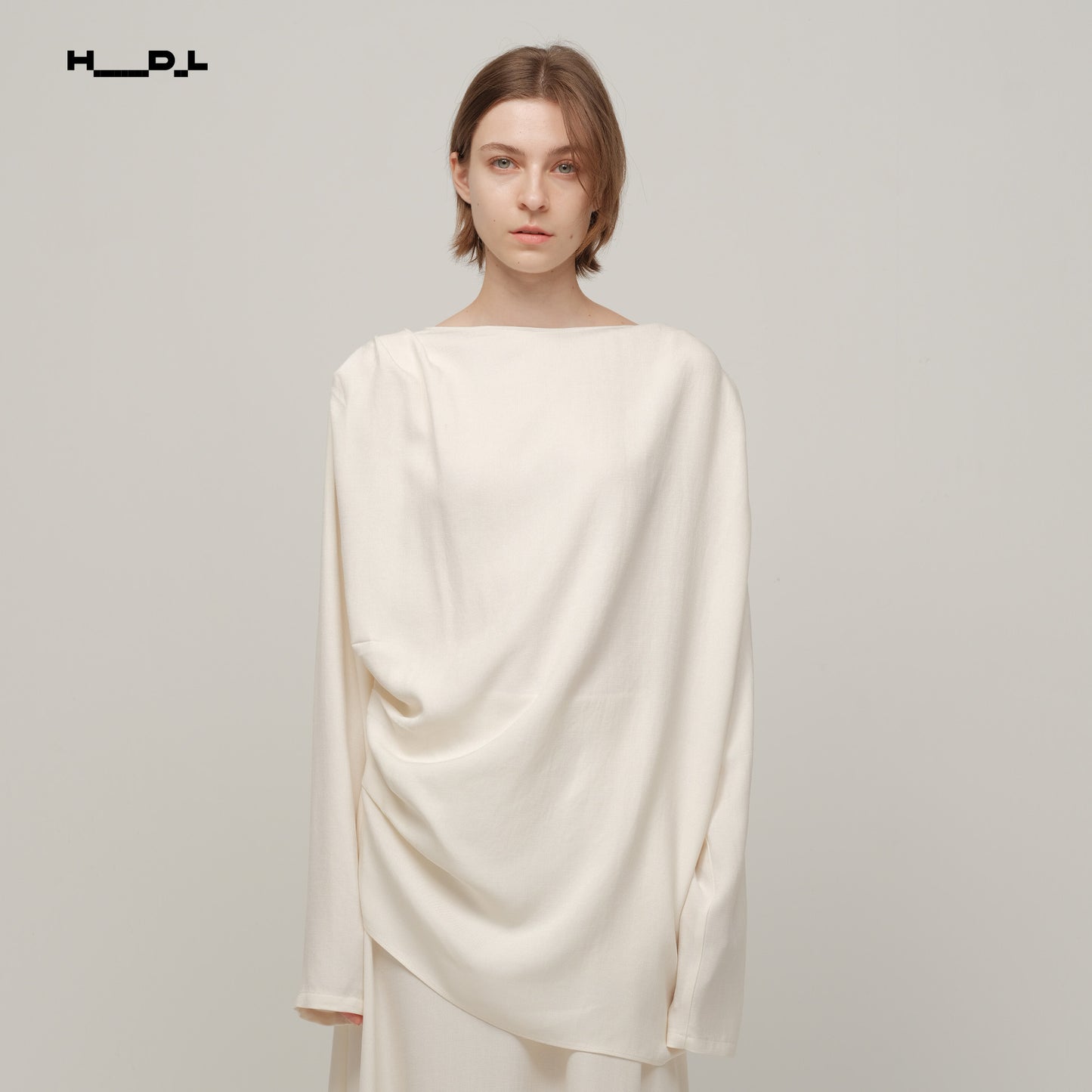 オーバーシルエットドレープセットアップ