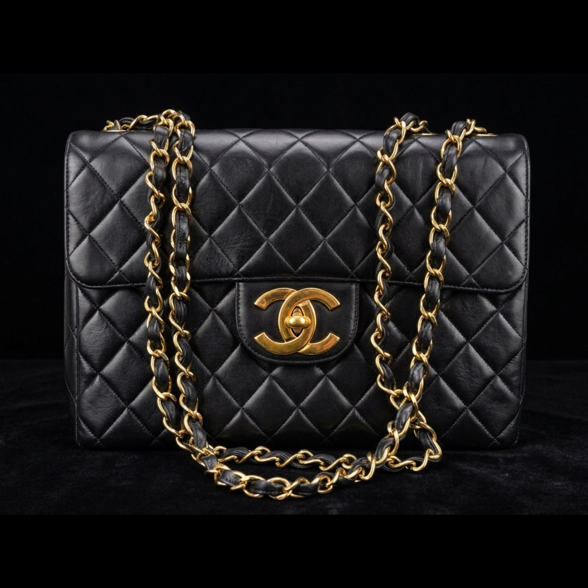シャネル（CHANEL）ヴィンテージマトラッセ ダブルチェーンショルダーバッグ
