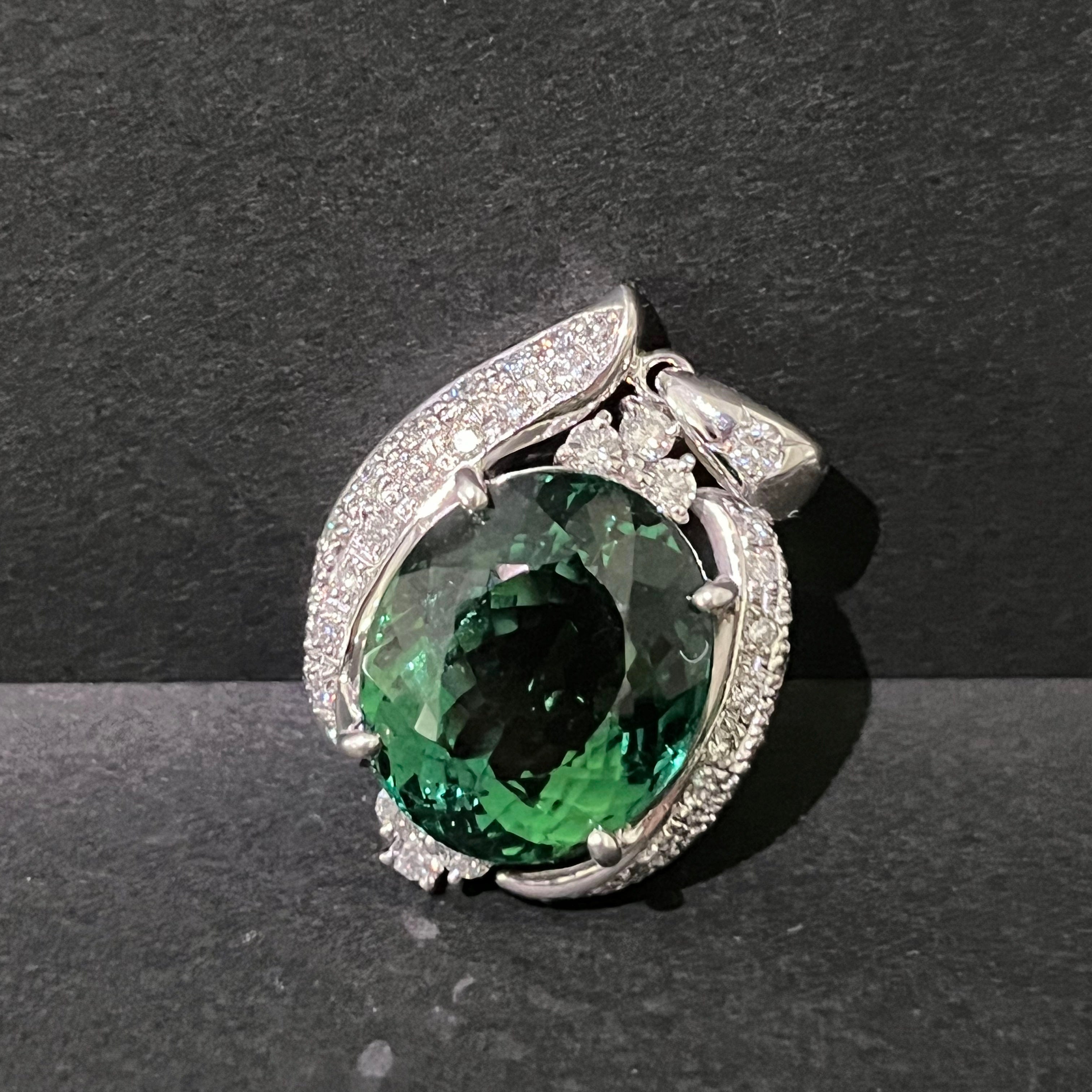 パライバトルマリン 16.00ct ダイヤモンド 0.86ct Pt900 ペンダント