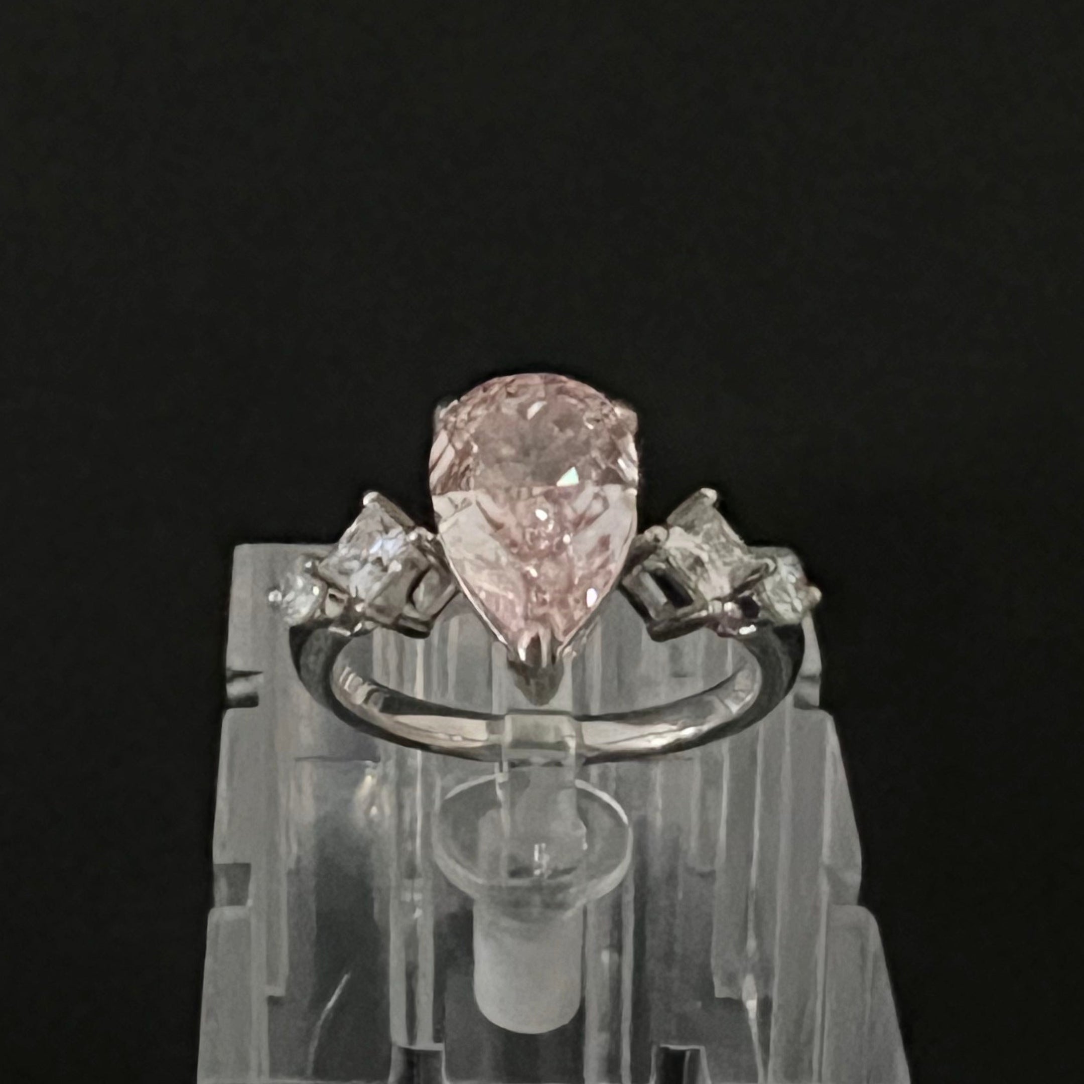 FLP VS1 天然ピンクダイヤ プラチナリング 2.80ct（Pt950/3.13g）