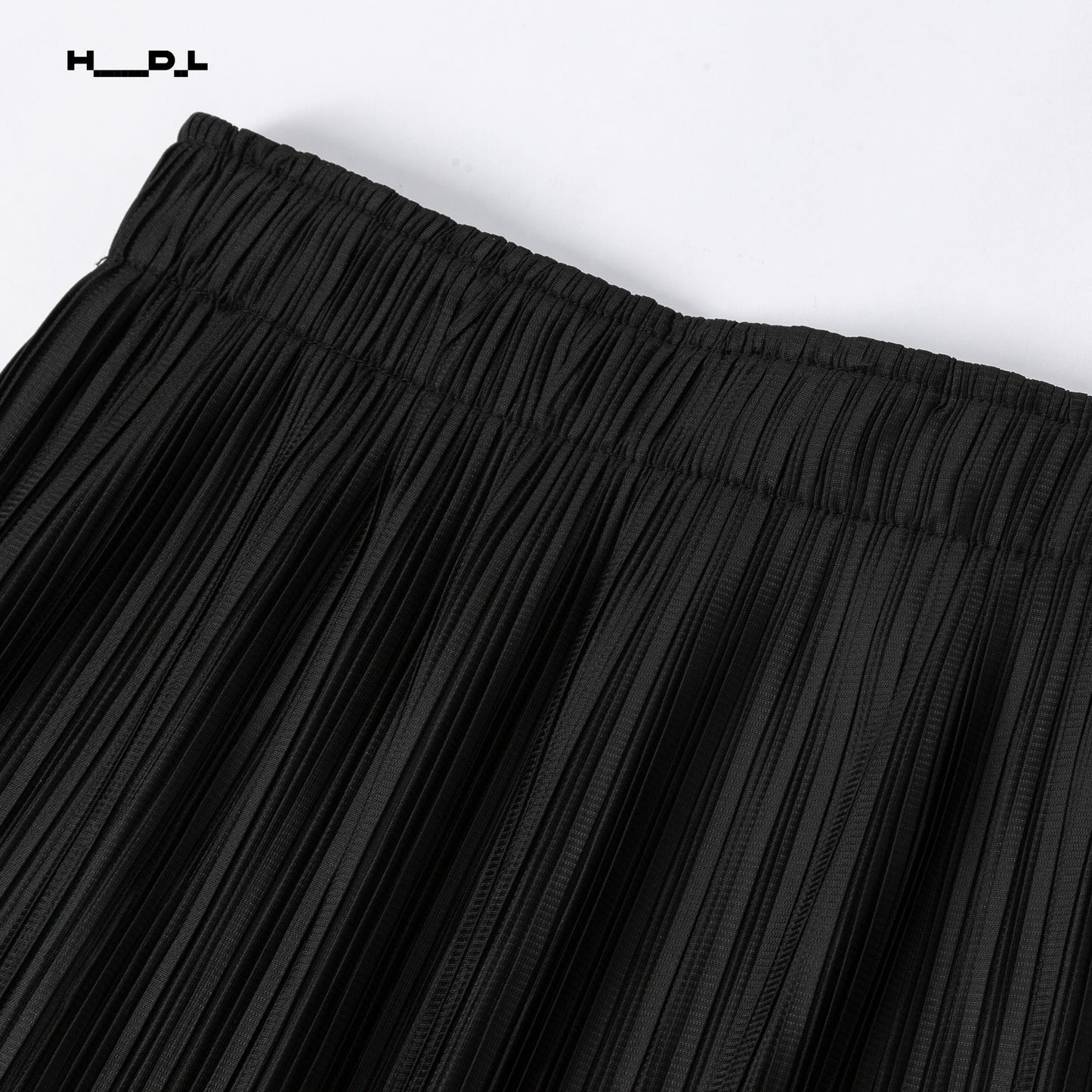 刺繍レーストップス＆プリーツフリンジスカートセット