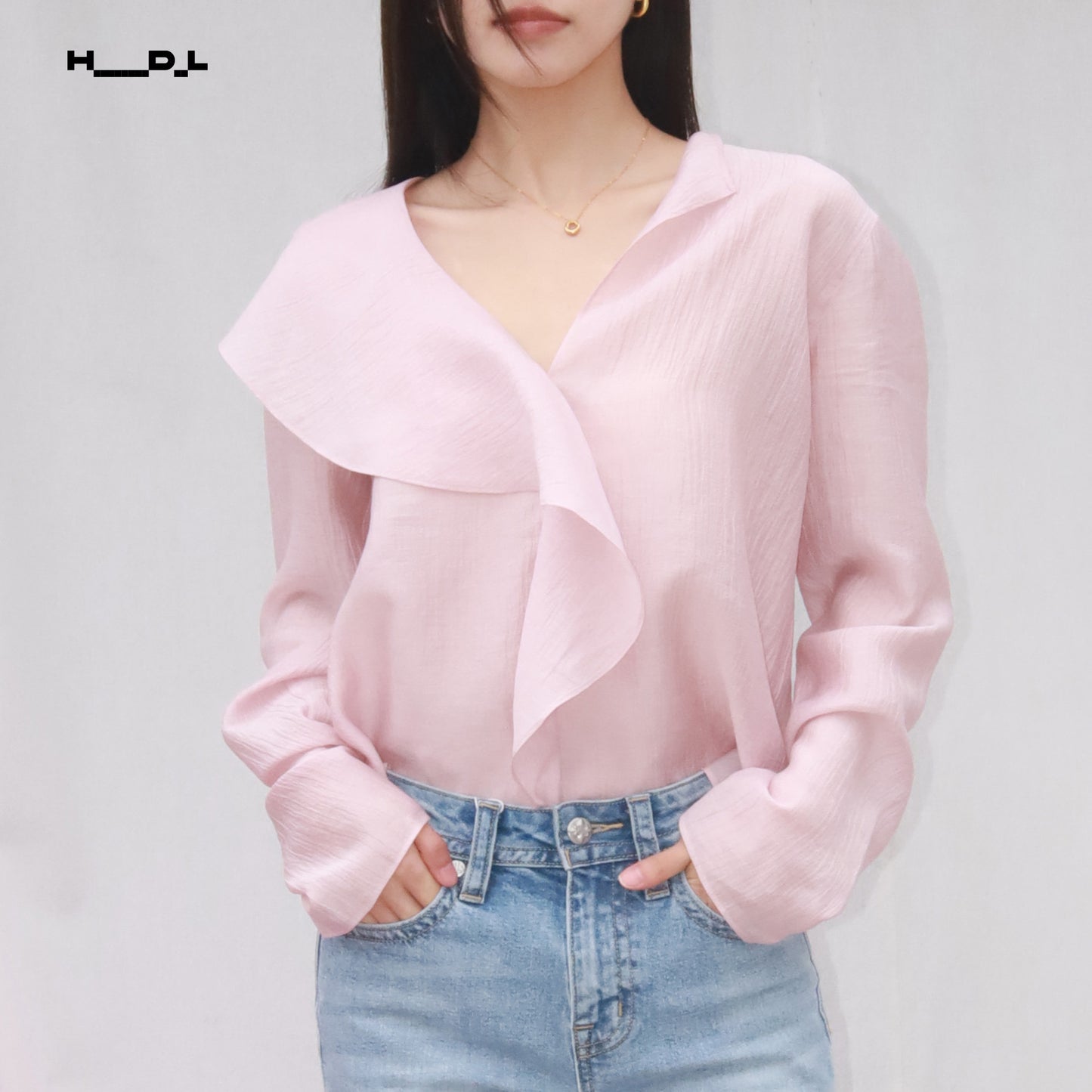 ロゼウィスパーブラウス