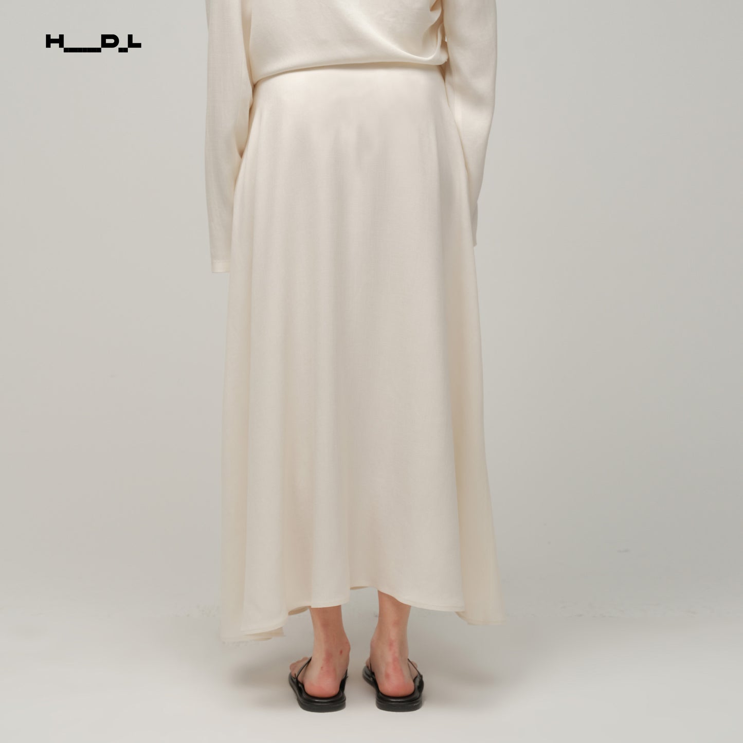 オーバーシルエットドレープセットアップ