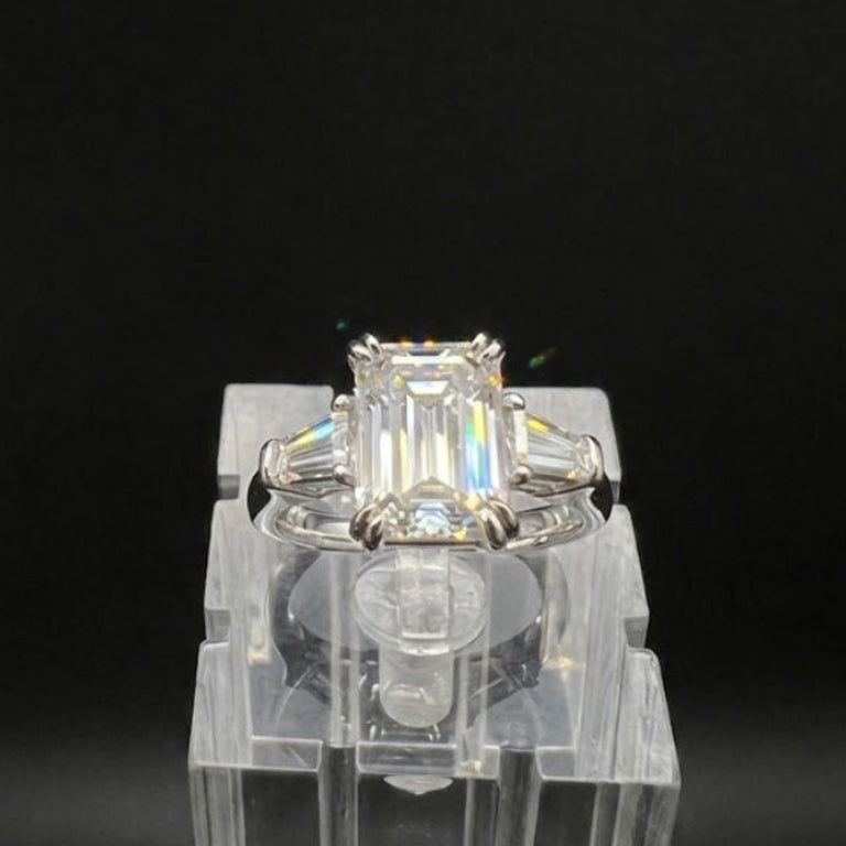 ダイヤモンド 3.01ct エメラルドカット E-VVS2