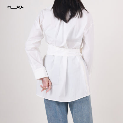 ホワイトシャツ