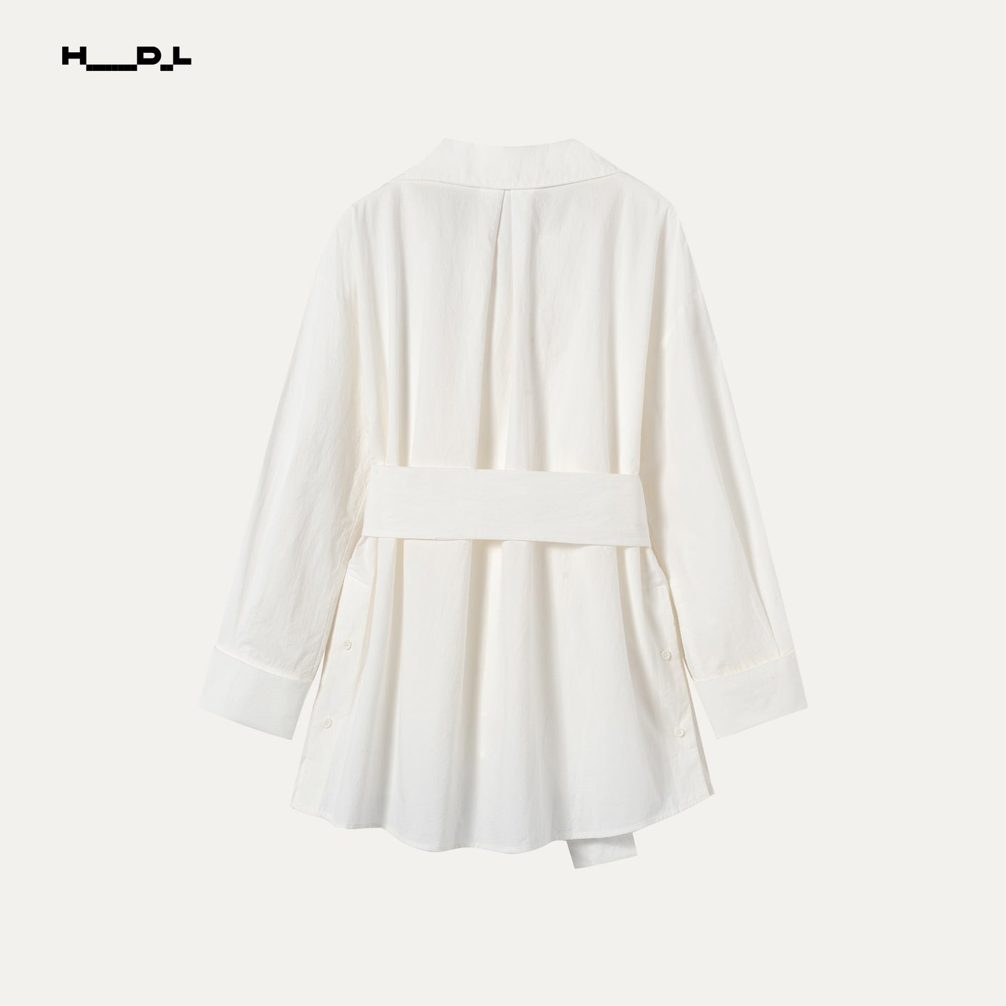 ホワイトシャツ