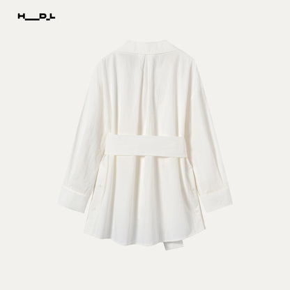 ホワイトシャツ