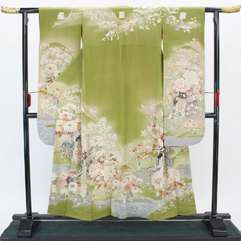 【振袖】四季花・御所車文様