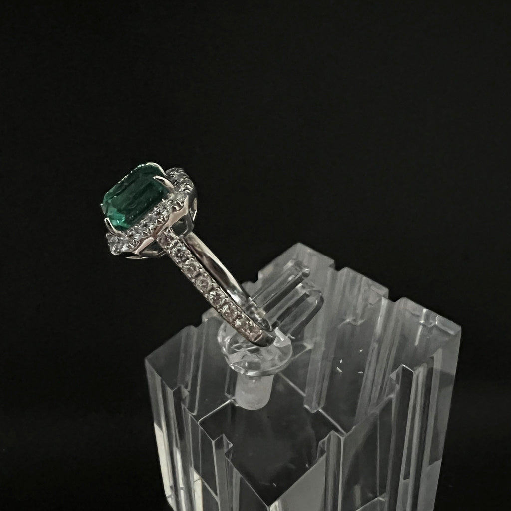エメラルド E1.84 Col-No indications D0.58 PT900 リング 5.7g